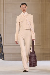 Giambattista Valli 2025 Fall Ready-To-Wear Collection at Paris Fashion Week