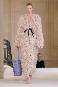 Giambattista Valli 2025 Fall Ready-To-Wear Collection at Paris Fashion Week