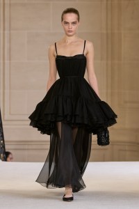 Giambattista Valli 2025 Fall Ready-To-Wear Collection at Paris Fashion Week