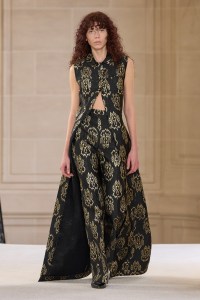 Giambattista Valli 2025 Fall Ready-To-Wear Collection at Paris Fashion Week