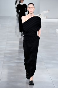 Issey Miyake Fall 2025 Ready-To-Wear Collection at Paris Fashion Week