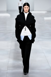 Issey Miyake Fall 2025 Ready-To-Wear Collection at Paris Fashion Week