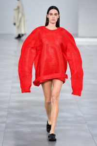 Issey Miyake Fall 2025 Ready-To-Wear Collection at Paris Fashion Week