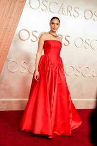Gal Gadot at the 97th Oscars held at the Dolby Theatre on March 2, 2025 in Hollywood, California.