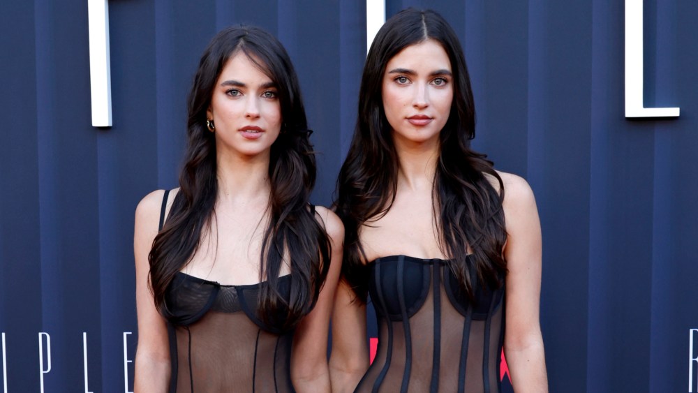 twins Elisha and Renee Herbert, sports illustrated swimsuit issue model rookies