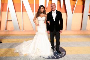 Lauren Sánchez, Jeff Bezos at the 2025 Vanity Fair Oscar Party Hosted By Radhika Jones held at Wallis Annenberg Center for the Performing Arts on March 02, 2025 in Beverly Hills, California.