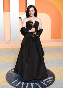 Mikey Madison at the 2025 Vanity Fair Oscar Party Hosted By Radhika Jones held at Wallis Annenberg Center for the Performing Arts on March 02, 2025 in Beverly Hills, California.