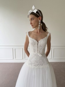 Giambattista Valli Bridal Spring 2025 Collection