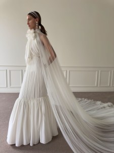 Giambattista Valli Bridal Spring 2025 Collection