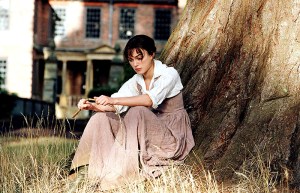 PRIDE AND PREJUDICE, Keira Knightley, 2005, (c) Focus Features/courtesy Everett Collection
