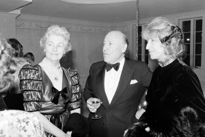 (L-R) Deborah Cavendish, Jerry Zipkin, and Evangeline Bruce attend a party, celebrating the National Gallery of Art's new exhibit "Treasure Houses of Britain," at the Ritz-Carlton Hotel in Washington, D.C., on October 30, 1985.