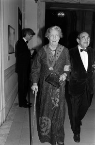 Patricia Mosbacher (C) and guests attend an event at the central branch of the New York Public Library in New York City on November 10, 1988.