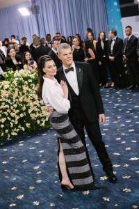 Anne Hathaway, Wes Gordon at The 2025 Met Gala Celebrating "Superfine: Tailoring Black Style" held at The Metropolitan Museum of Art on May 05, 2025 in New York, New York. (Photo by Lexie Moreland/WWD via Getty Images)