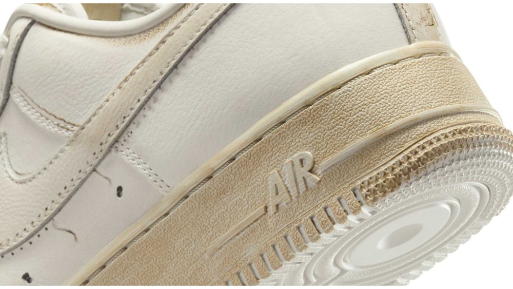 Nike Air Force 1 sneaker, dirty white sneakers fashion and style trends summer 2025