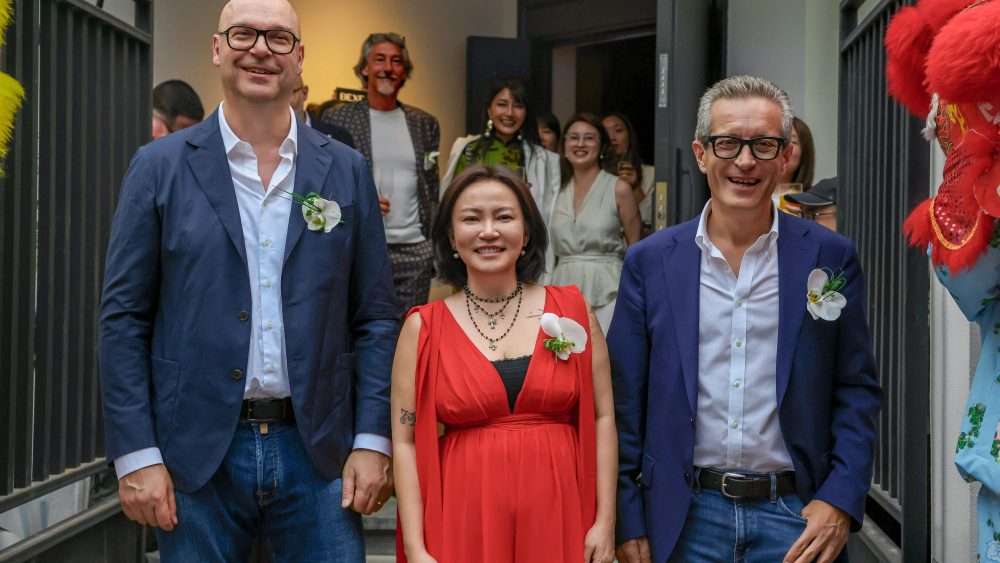 L-R: Dexelance chief exeutive officer Andrea Sasso, China CEO Vincy Ho and managing director Giorgio Gobbi.