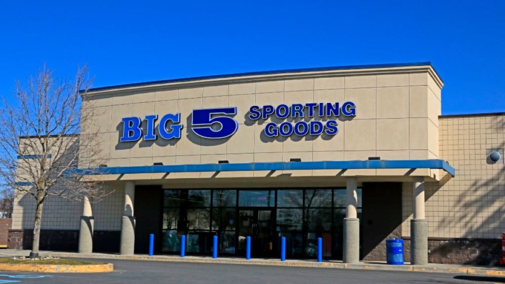 Big 5 Sporting Goods, Big 5 storefront, Big 5