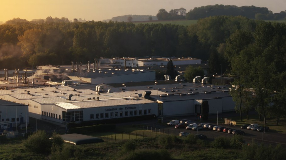 Chargeur PCC's Lainière de Picardie plant in Péronne, France.