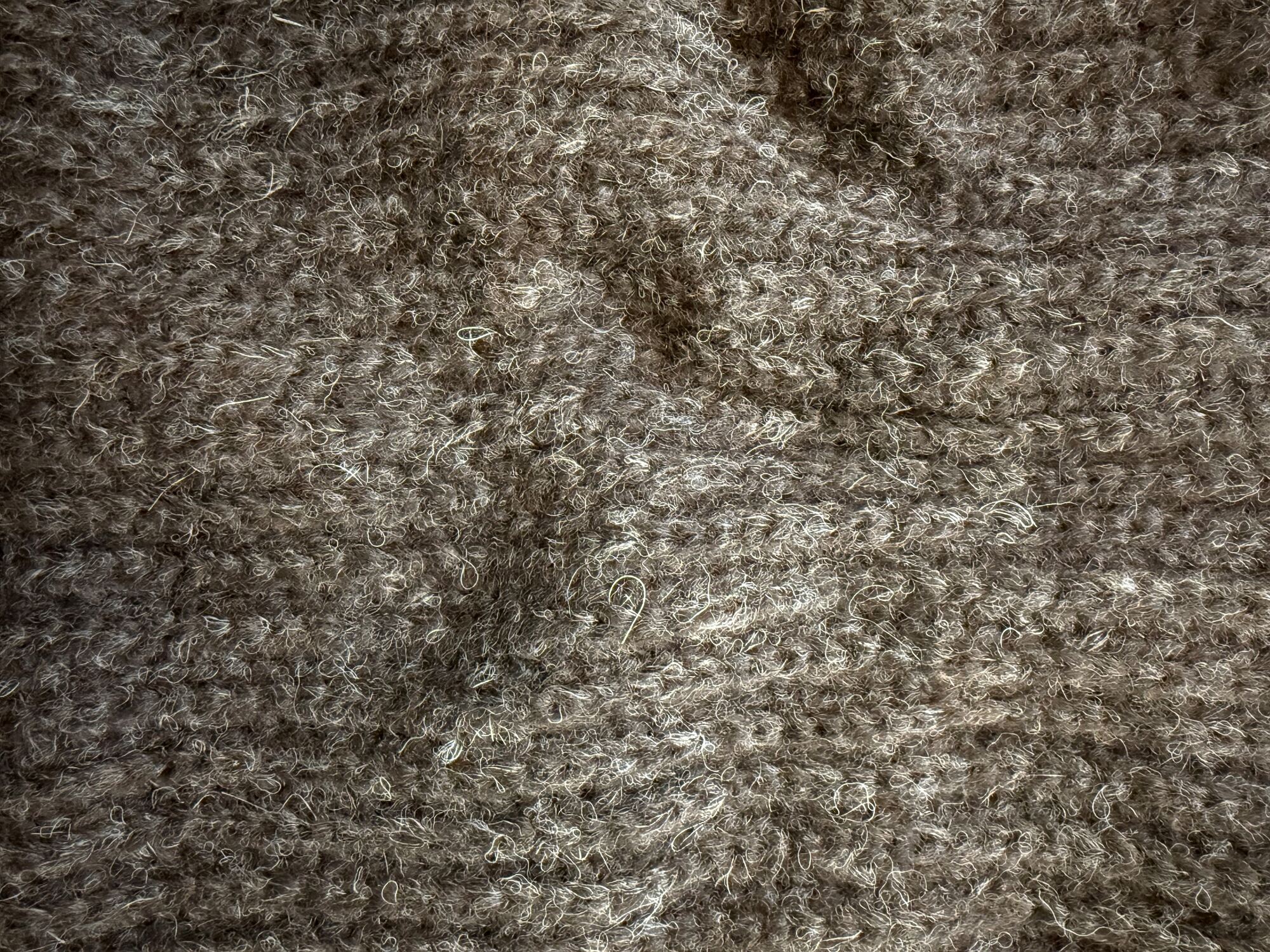 Servizi e Seta's Puhjio yarn for fall 2026.