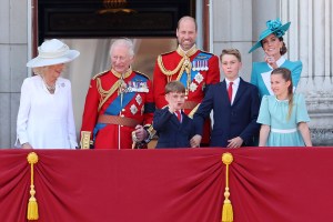 LONDON, ENGLAND - JUNE 14: Queen Camilla, King Charles III, Prince Louis of Wales, Prince William, Prince of Wales, Prince George of Wales, Catherine, Princess of Wales and Princess Charlotte of Wales on the balcony at Buckingham Palace during Trooping The Colour 2025 on June 14, 2025 in London, England. Trooping The Colour is a ceremonial parade celebrating the official birthday of the British Monarch. The event features over 1,400 soldiers and officers, accompanied by 200 horses. More than 400 musicians from ten different bands and Corps of Drums march while performing. (Photo by Chris Jackson/Getty Images)