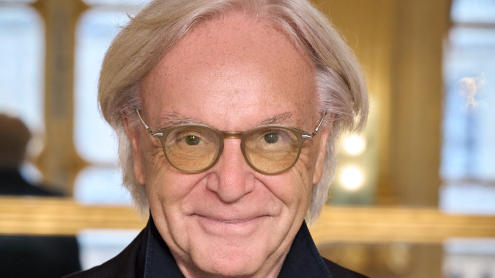 Diego Della Valle pictured with his award the Chevalier de l’Ordre des Arts et des Lettres
