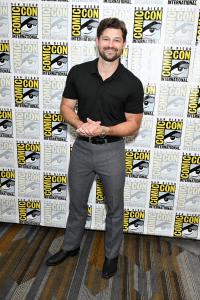 Kevin Bigley at Prime Video's "Upload" press line at the 2025 Comic-Con International: San Diego held at the San Diego Convention Center on July 25, 2025 in San Diego, California.