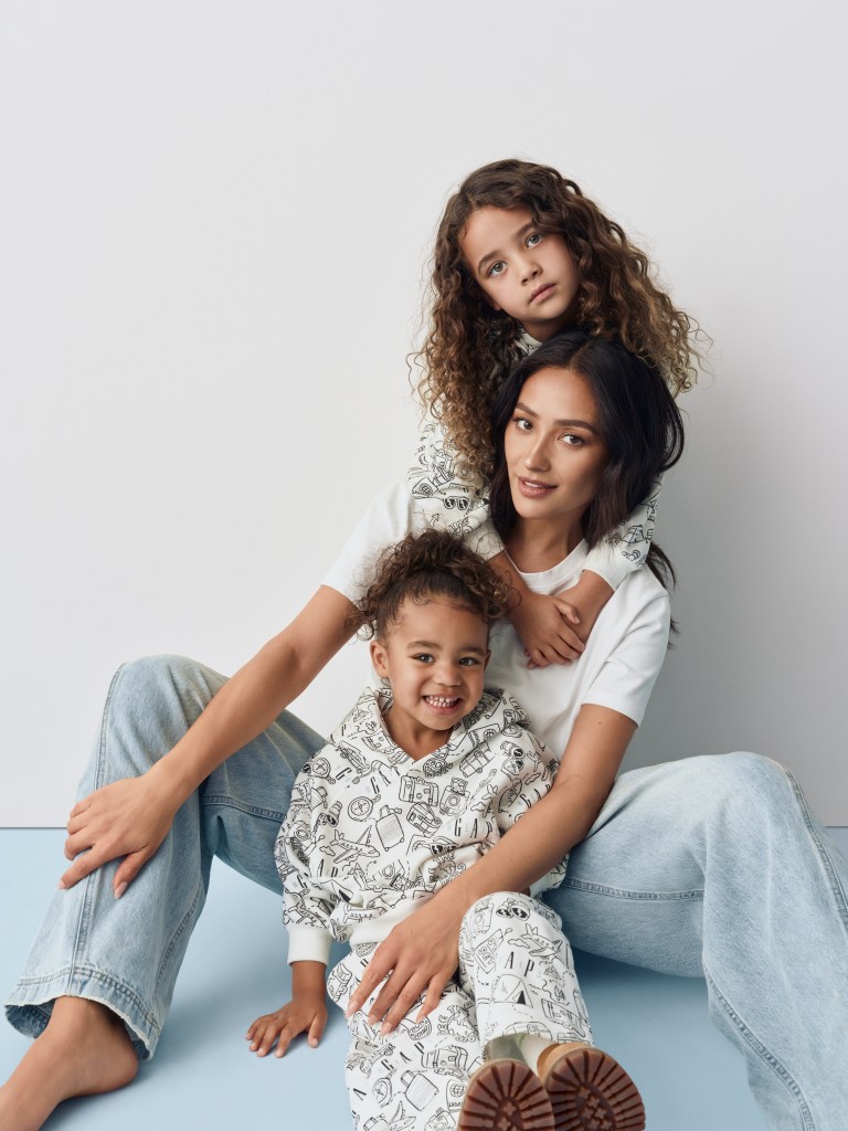   Shay Mitchell and her children in the Gap x Béis campaign.  