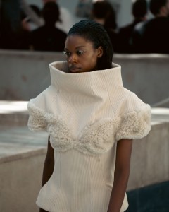 Looks from "Synergetic"