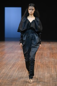 Viktor & Rolf Fall 2025 Couture at Couture Fashion Week