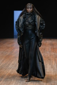 Viktor & Rolf Fall 2025 Couture at Couture Fashion Week