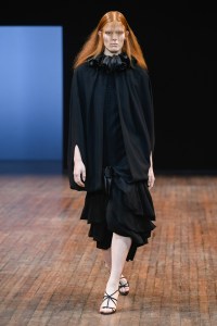 Viktor & Rolf Fall 2025 Couture at Couture Fashion Week