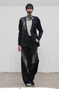 Yuima Nakazato Fall 2025 Couture at Couture Fashion Week