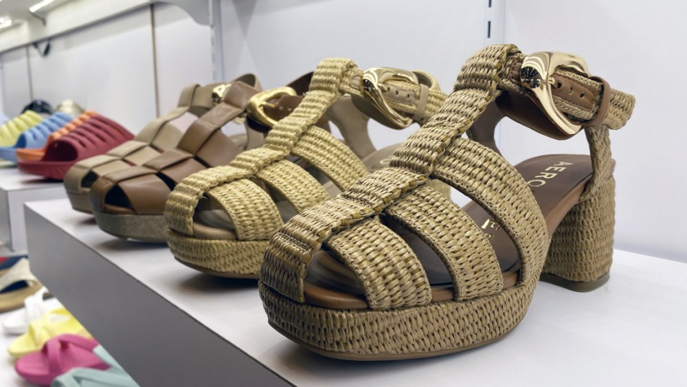 Aerosoles fisherman sandals with raffia