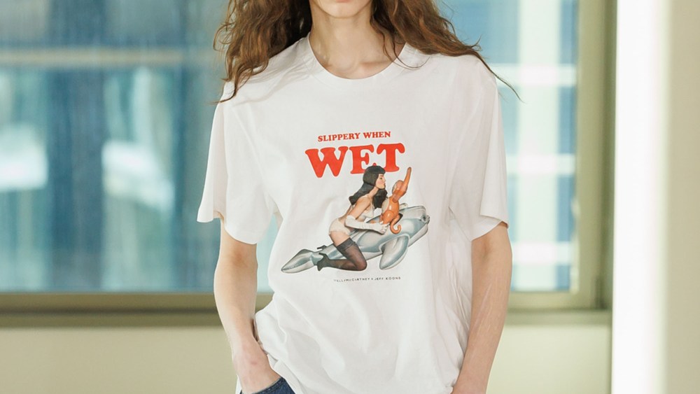 the stella mccartney x jeff koons t-shirt on the runway