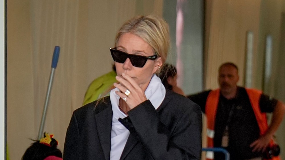 Gwyneth Paltrow in Milan. Gwyneth Paltrow Brings the 'Messy Bun' Hairstyle to Milan Fashion Week
