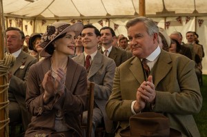 DOWNTON ABBEY: THE GRAND FINALE, (aka DOWNTON ABBEY 3), from left: Elizabeth McGovern, Hugh Bonneville, 2025. ph: Rory Mulvey /© Focus Features / Courtesy Everett Collection