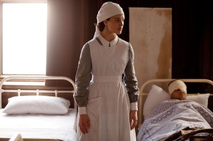 DOWNTON ABBEY, Jessica Brown Findlay, 'Episode 2.4', (Season 2, aired Oct. 9, 2011), 2010-. photo: Nick Briggs / © Carnival Films for Masterpiece/PBS / Courtesy: Everett Collection