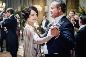 DOWNTON ABBEY, from left: Elizabeth McGovern, Hugh Bonneville, 2019. Ph: Jaap Buitendijk / © Focus Features / courtesy Everett Collection