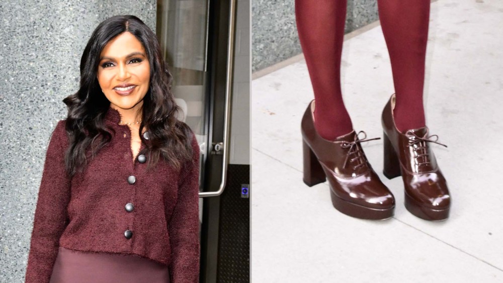 Mindy Kaling wearing Gianvito Rossi's Vicky Oxford Pumps while out in New York City on Tuesday.