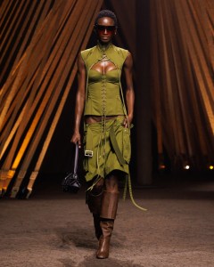 McQueen Spring 2026 Ready-to-Wear Collectionat Paris Fashion Week
