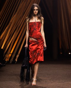 McQueen Spring 2026 Ready-to-Wear Collectionat Paris Fashion Week