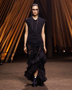 McQueen Spring 2026 Ready-to-Wear Collectionat Paris Fashion Week