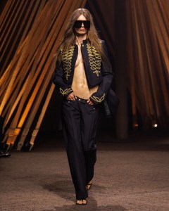 McQueen Spring 2026 Ready-to-Wear Collectionat Paris Fashion Week