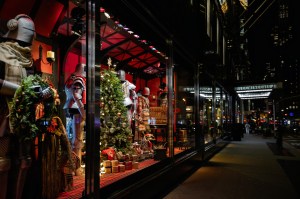 Bloomingdales X Burberry Holiday Windows