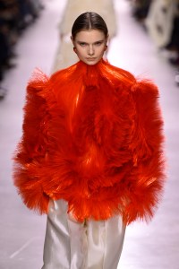 Model on the runway on the runway at the Bottega Veneta fashion show as part of Spring/Summer 2026 Milan Fashion Week on September 27, 2025 in Milan, Italy.