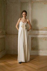 Cinq A Sept Pre-Fall 2026 Collection