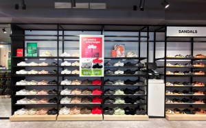 Crocs, store, shoes, footwear, clogs, shoe store, NYC, 34th Street