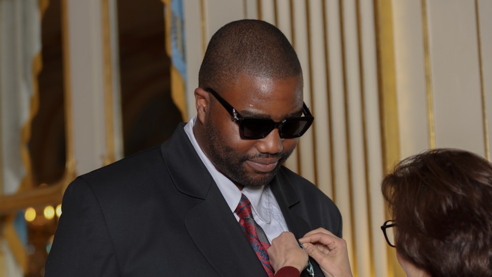 Emeric Tchatchoua receives French Arts and Letters Honor