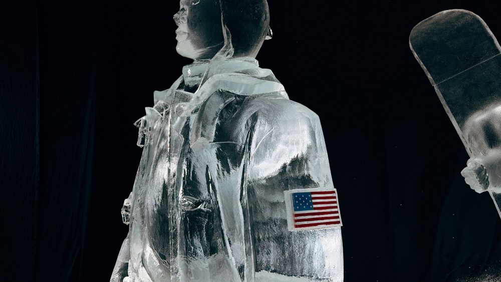 Ralph Lauren Team USA ice sculpture will be at Rockefeller Center.