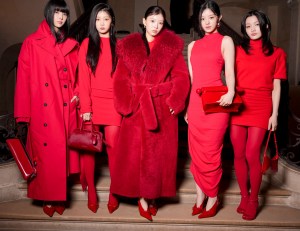 Iroha, Minju, Moka, Yunah and Wonhee of the band Illit