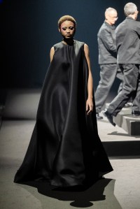 Viktor&Rolf Spring 2026 Couture at Paris Couture Week